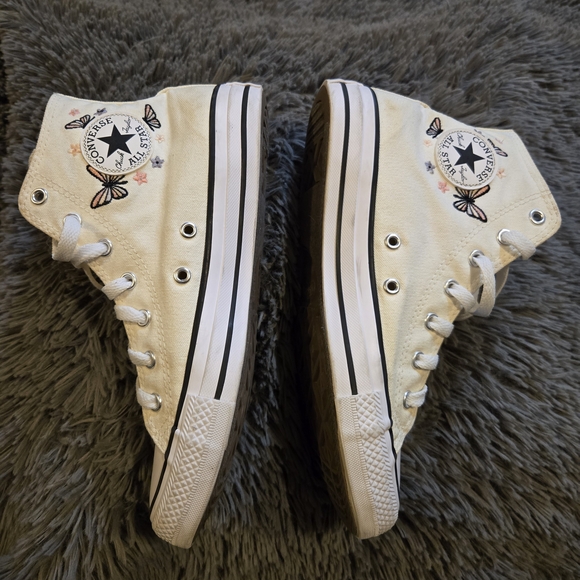 Converse Chuck Taylor Kids High-Top Sneakers with Butterfly Design - Picture 2 of 6